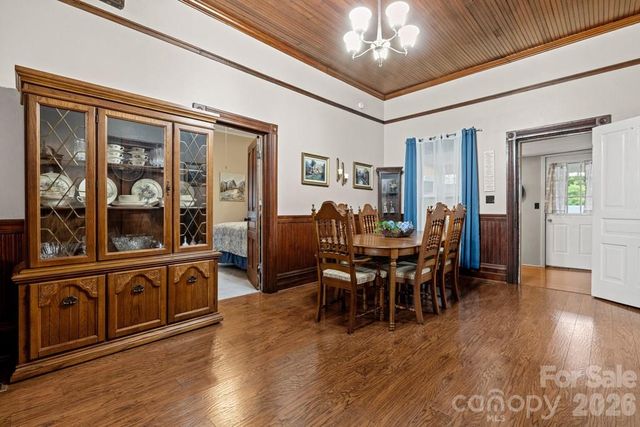 110 N Main Avenue, Maiden, NC 28650