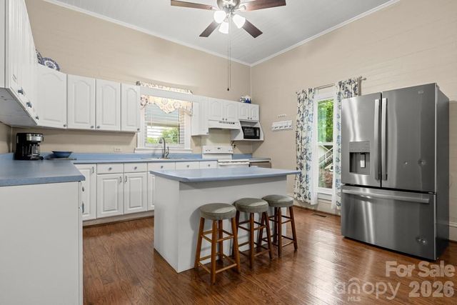 110 N Main Avenue, Maiden, NC 28650