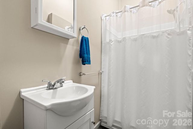 110 N Main Avenue, Maiden, NC 28650