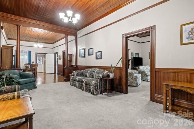 110 N Main Avenue, Maiden, NC 28650