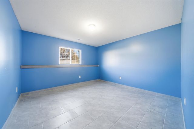 10908 W Lantana St, Wichita, KS 67205