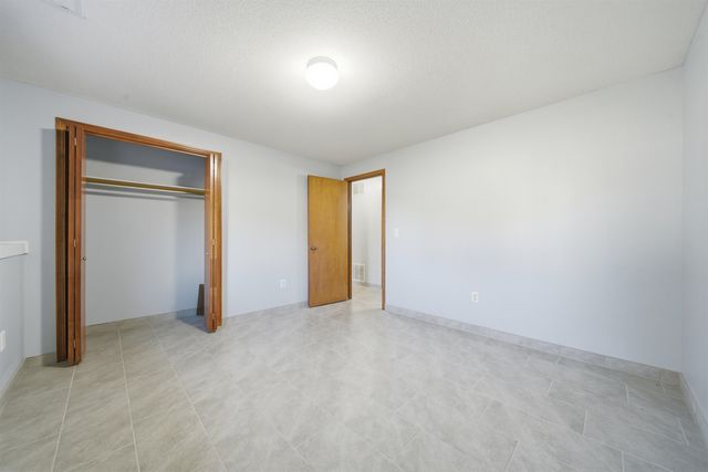 10908 W Lantana St, Wichita, KS 67205