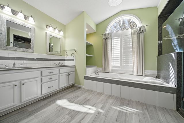 10908 W Lantana St, Wichita, KS 67205