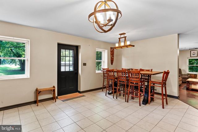 69 PINE HILL RD, Enola, PA 17025