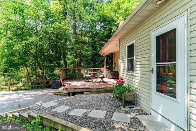 69 PINE HILL RD, Enola, PA 17025