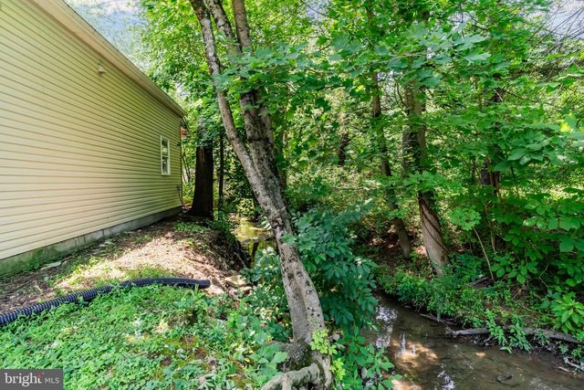 69 PINE HILL RD, Enola, PA 17025