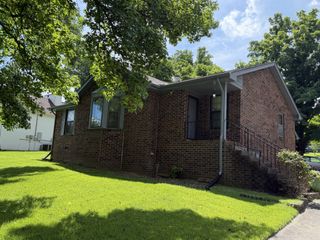 3021 Blackwood Dr, Nashville, TN 37214