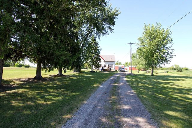 S106W17518 Muskego Dam DRIVE, Muskego, WI 53150