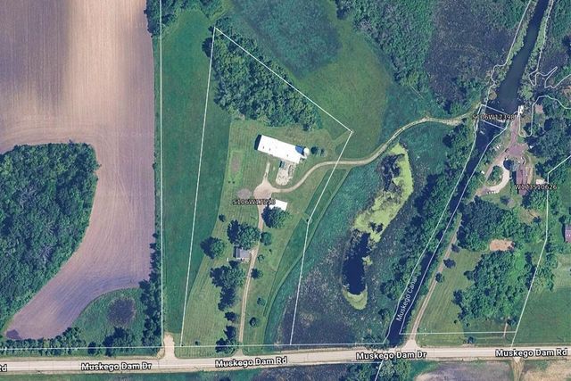 S106W17518 Muskego Dam DRIVE, Muskego, WI 53150