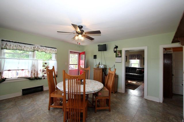 S106W17518 Muskego Dam DRIVE, Muskego, WI 53150