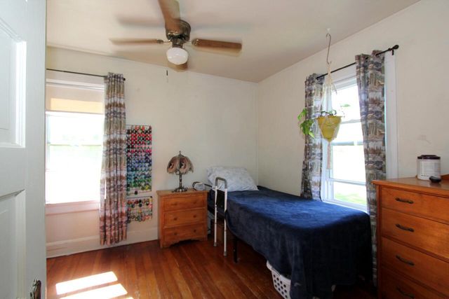 S106W17518 Muskego Dam DRIVE, Muskego, WI 53150