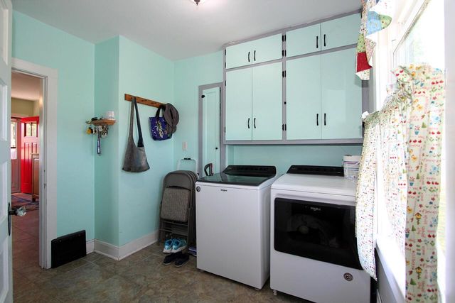 S106W17518 Muskego Dam DRIVE, Muskego, WI 53150