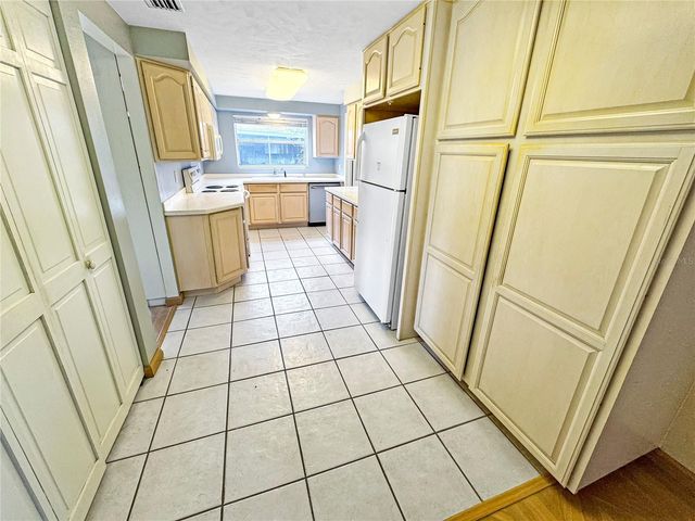 1815 LOWRY AVENUE, Lakeland, FL 33801