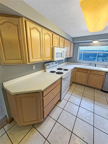 1815 LOWRY AVENUE, Lakeland, FL 33801