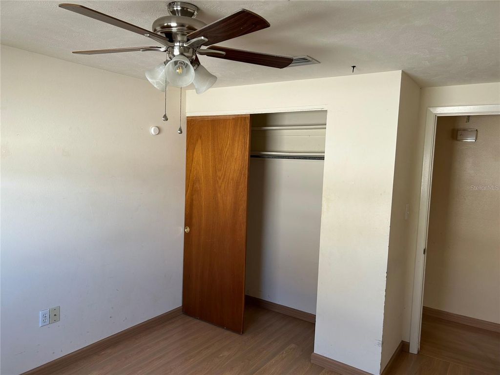 Image 17 of property listing at 1815 LOWRY AVENUE, Lakeland, FL 33801