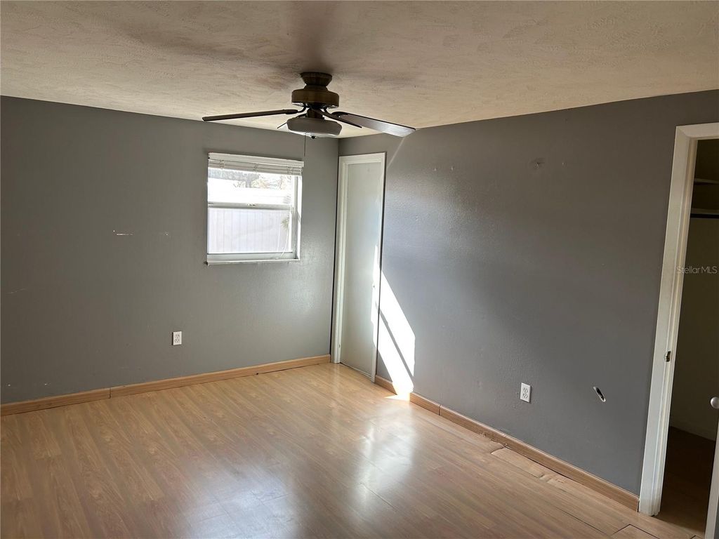 Image 18 of property listing at 1815 LOWRY AVENUE, Lakeland, FL 33801