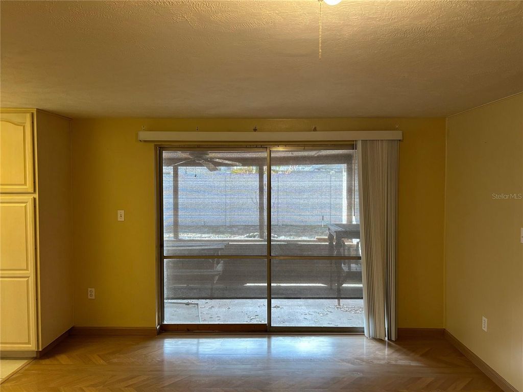 Image 23 of property listing at 1815 LOWRY AVENUE, Lakeland, FL 33801