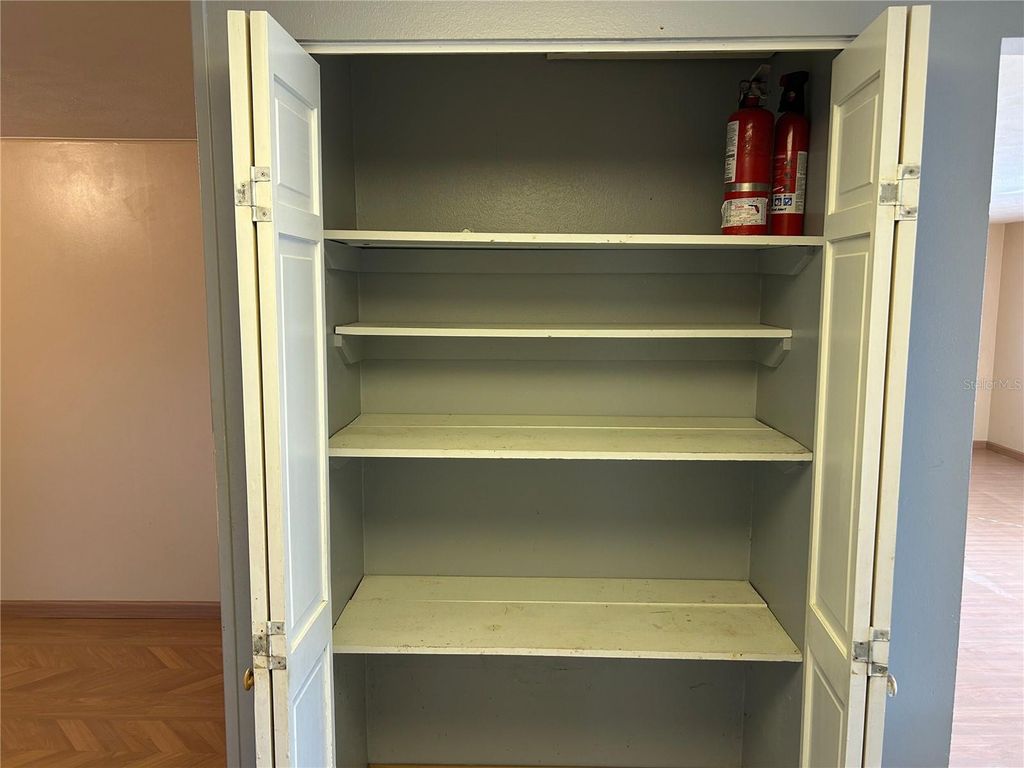 Image 25 of property listing at 1815 LOWRY AVENUE, Lakeland, FL 33801