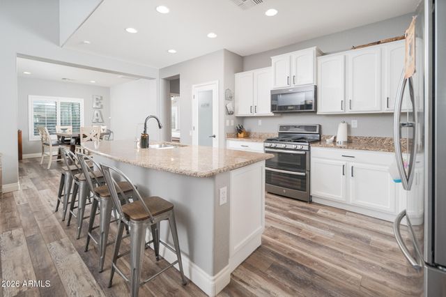 10789 W YEARLING Road, Peoria, AZ 85383