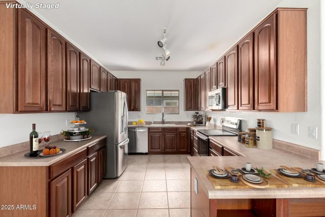 2602 S NIELSON Street, Gilbert, AZ 85295