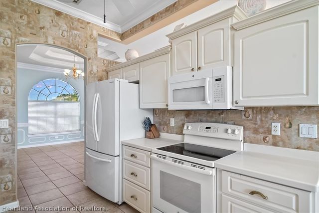 2804 Briarwood Lane, Sebring, FL 33875