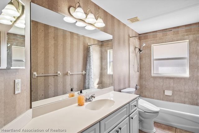 2804 Briarwood Lane, Sebring, FL 33875