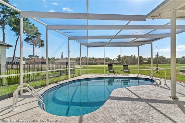 2804 Briarwood Lane, Sebring, FL 33875