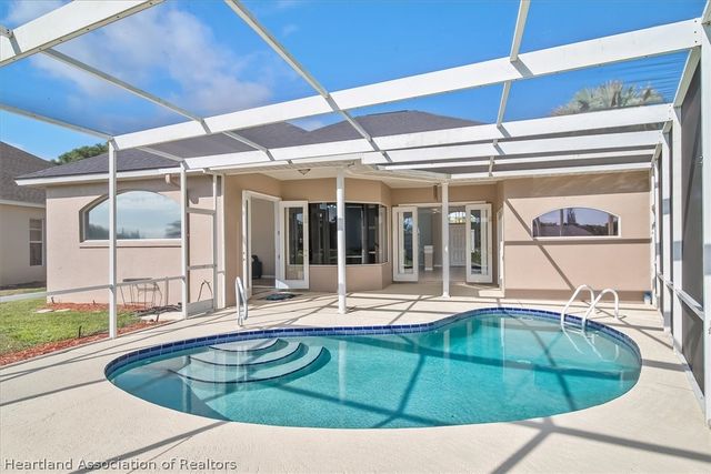 2804 Briarwood Lane, Sebring, FL 33875