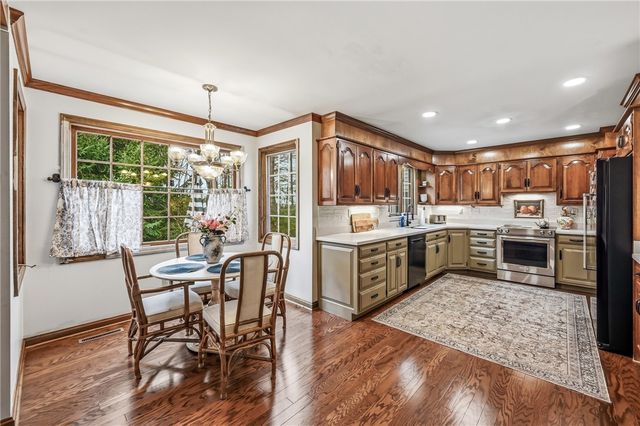 3599 McConnell Rd, Hermitage, PA 16148