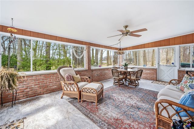 3599 McConnell Rd, Hermitage, PA 16148