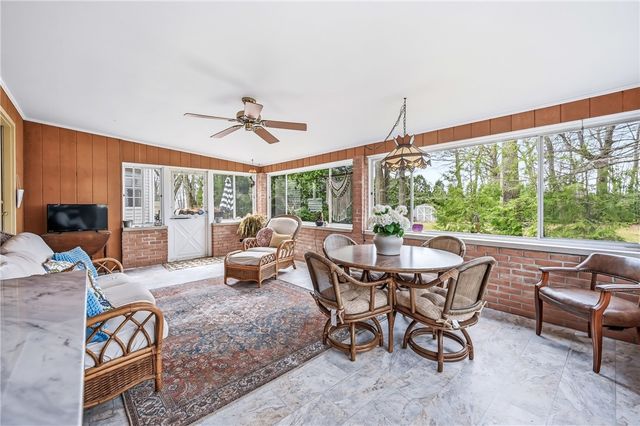 3599 McConnell Rd, Hermitage, PA 16148