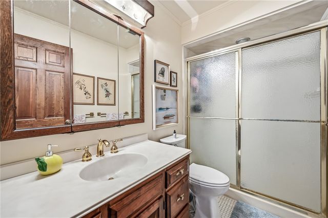 3599 McConnell Rd, Hermitage, PA 16148