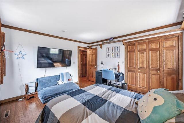 3599 McConnell Rd, Hermitage, PA 16148