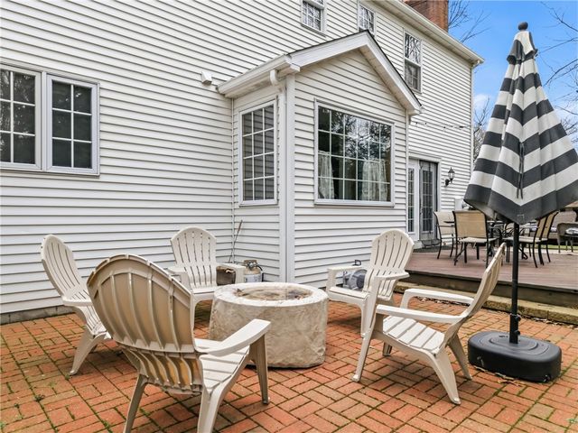 3599 McConnell Rd, Hermitage, PA 16148