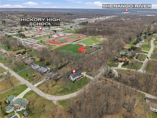 3599 McConnell Rd, Hermitage, PA 16148