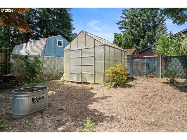 9025 Se 42ND Ave, Milwaukie, OR 97222