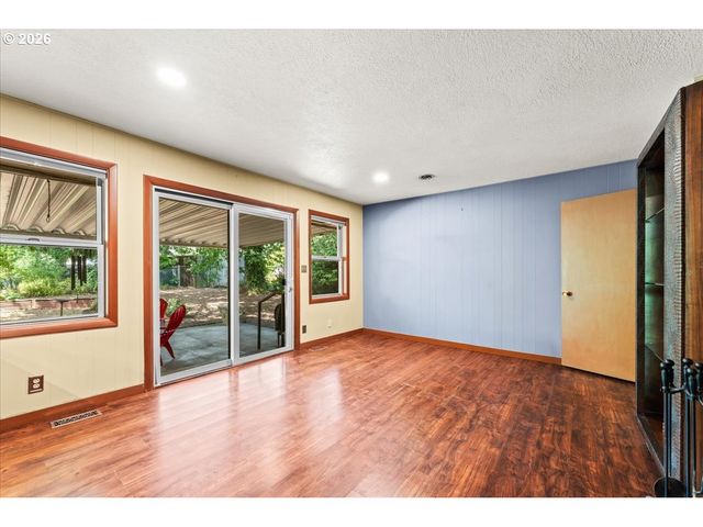 9025 Se 42ND Ave, Milwaukie, OR 97222