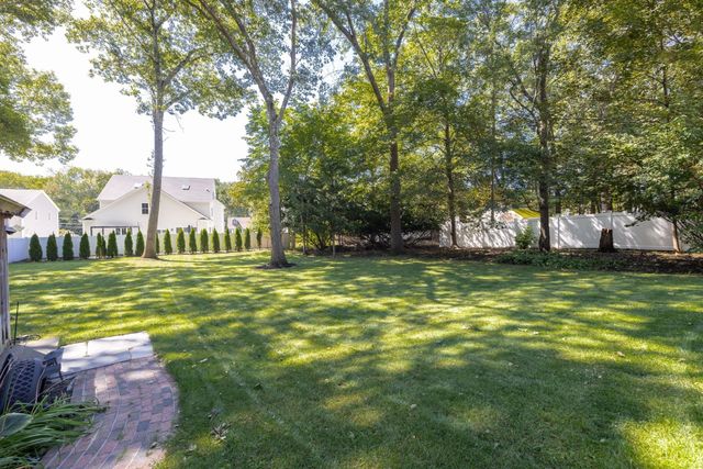 4 Fern St, Natick, MA 01760