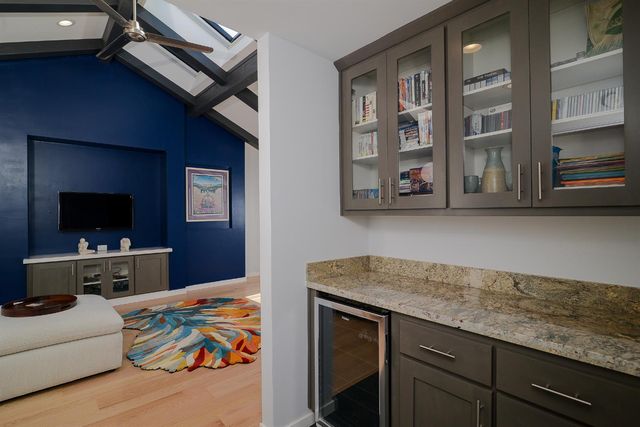 26 River Bluff Ln, Carmichael, CA 95608