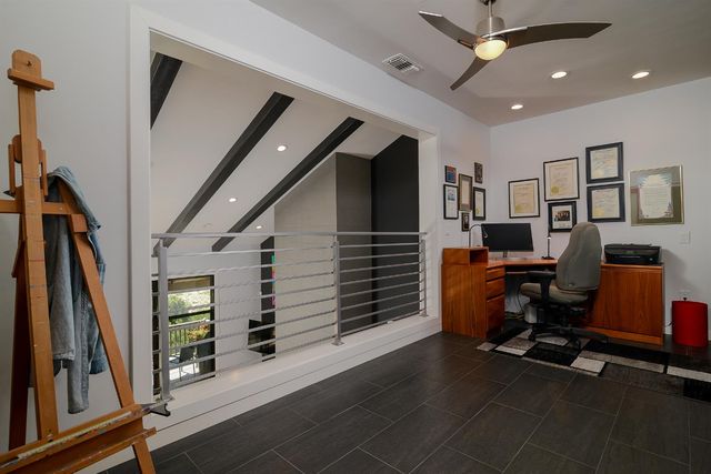 26 River Bluff Ln, Carmichael, CA 95608