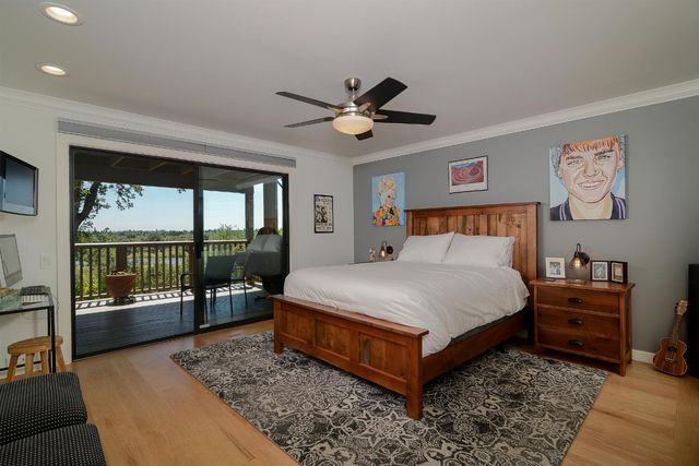 26 River Bluff Ln, Carmichael, CA 95608