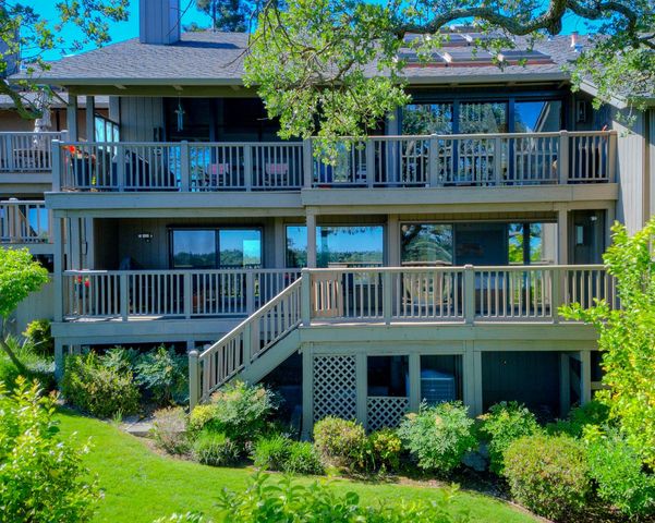 26 River Bluff Ln, Carmichael, CA 95608