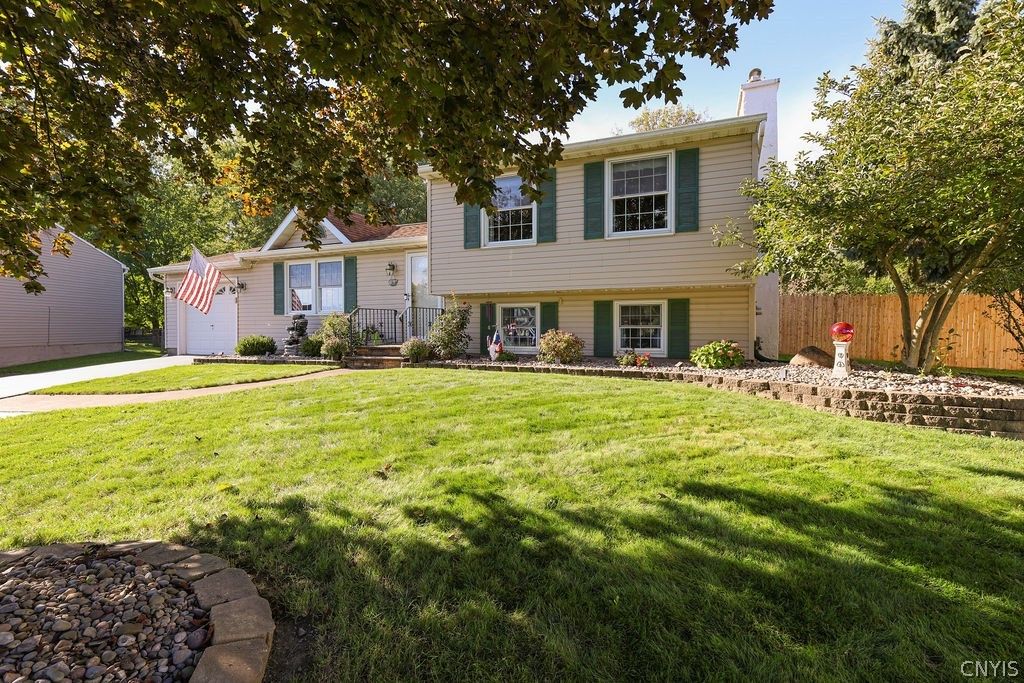 8469 Partridge Way, Clay, NY 13041