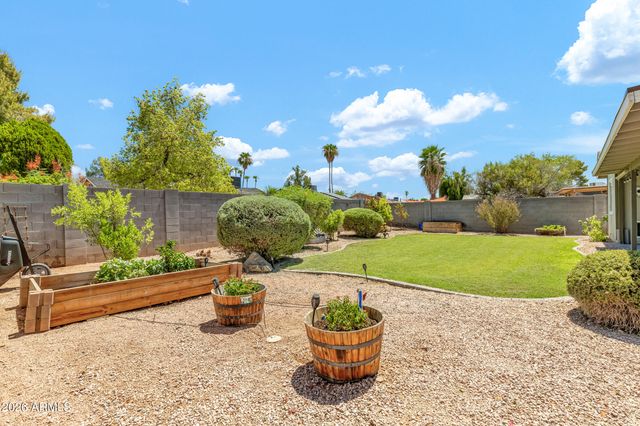 2302 W MCNAIR Street, Chandler, AZ 85224