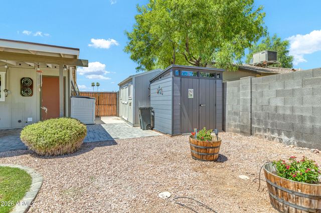 2302 W MCNAIR Street, Chandler, AZ 85224