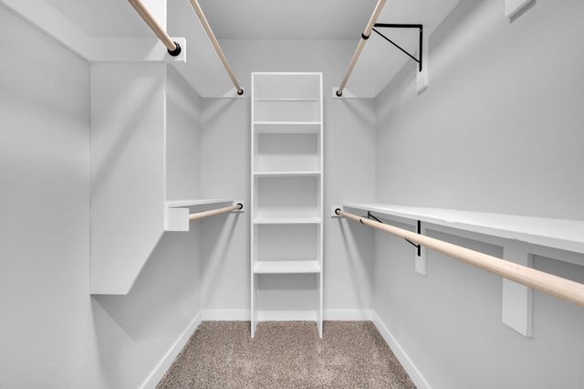 216 Laura Drive, Burleson, TX 76028