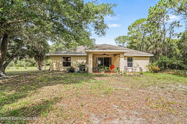 1563 Hamilton Avenue SW, Palm Bay, FL 32908