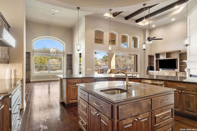 432 Redland Dr, Spring Branch, TX 78070