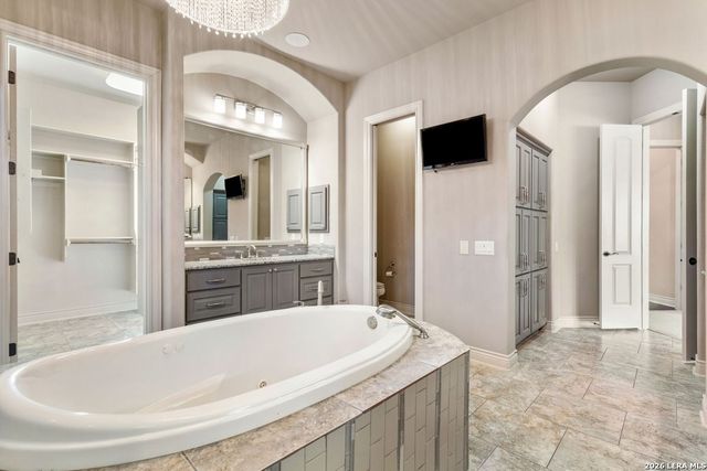 432 Redland Dr, Spring Branch, TX 78070