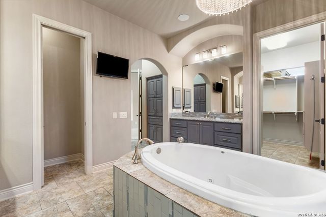 432 Redland Dr, Spring Branch, TX 78070